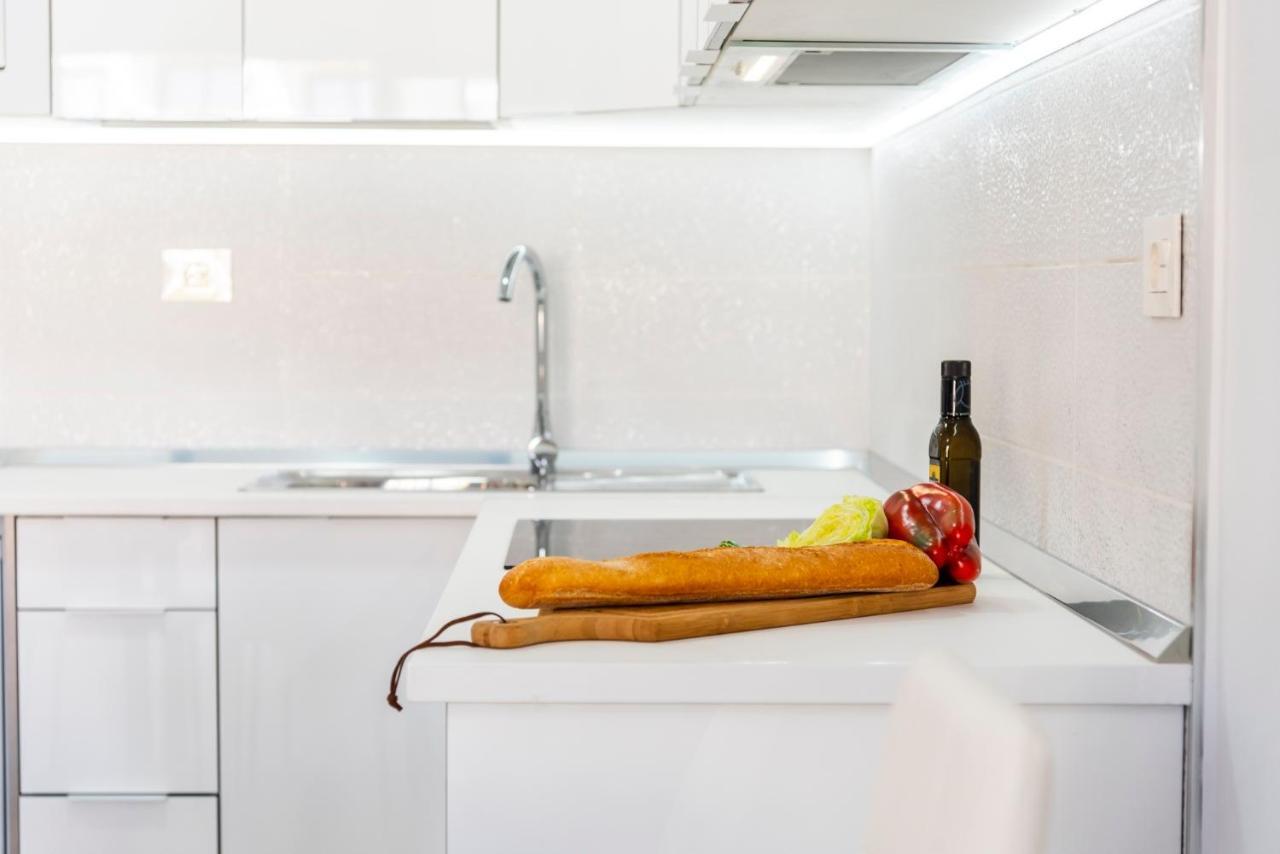 Sunshine Smart Home Hi-End Services Av Streaming Arona  Exteriör bild