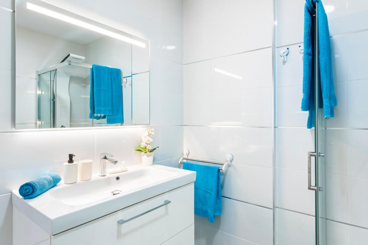 Sunshine Smart Home Hi-End Services Av Streaming Arona  Exteriör bild