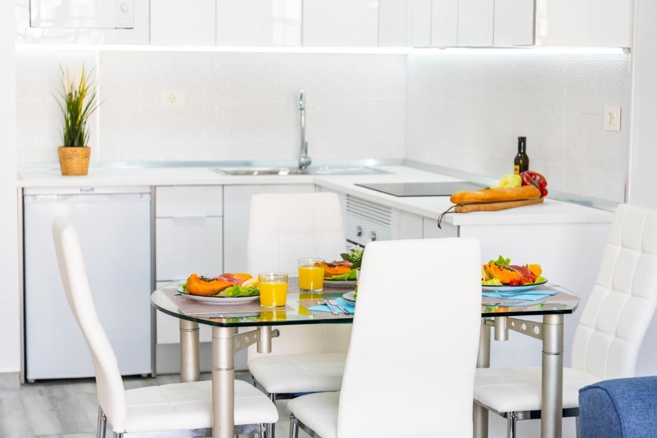Sunshine Smart Home Hi-End Services Av Streaming Arona  Exteriör bild